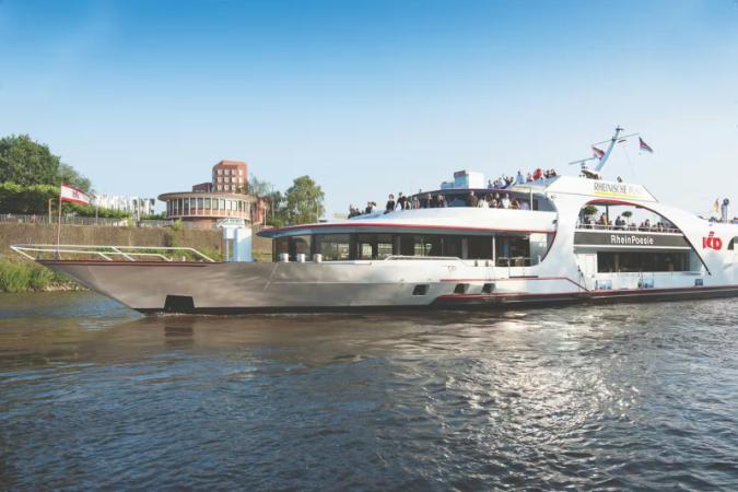 Entspannte Sightseeing‑Flussfahrt auf dem Rhein — Bild 1
